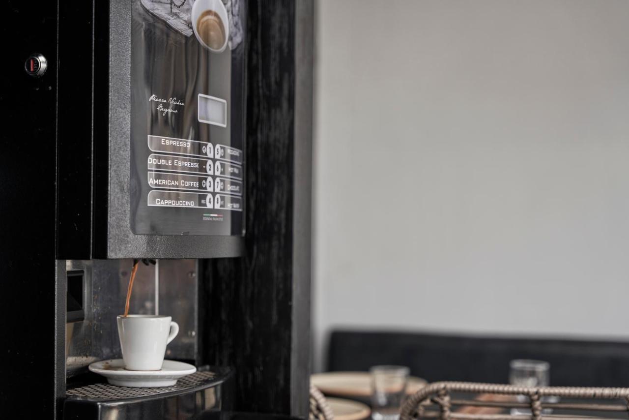 Loizos Stylish Residences Fira  Dış mekan fotoğraf