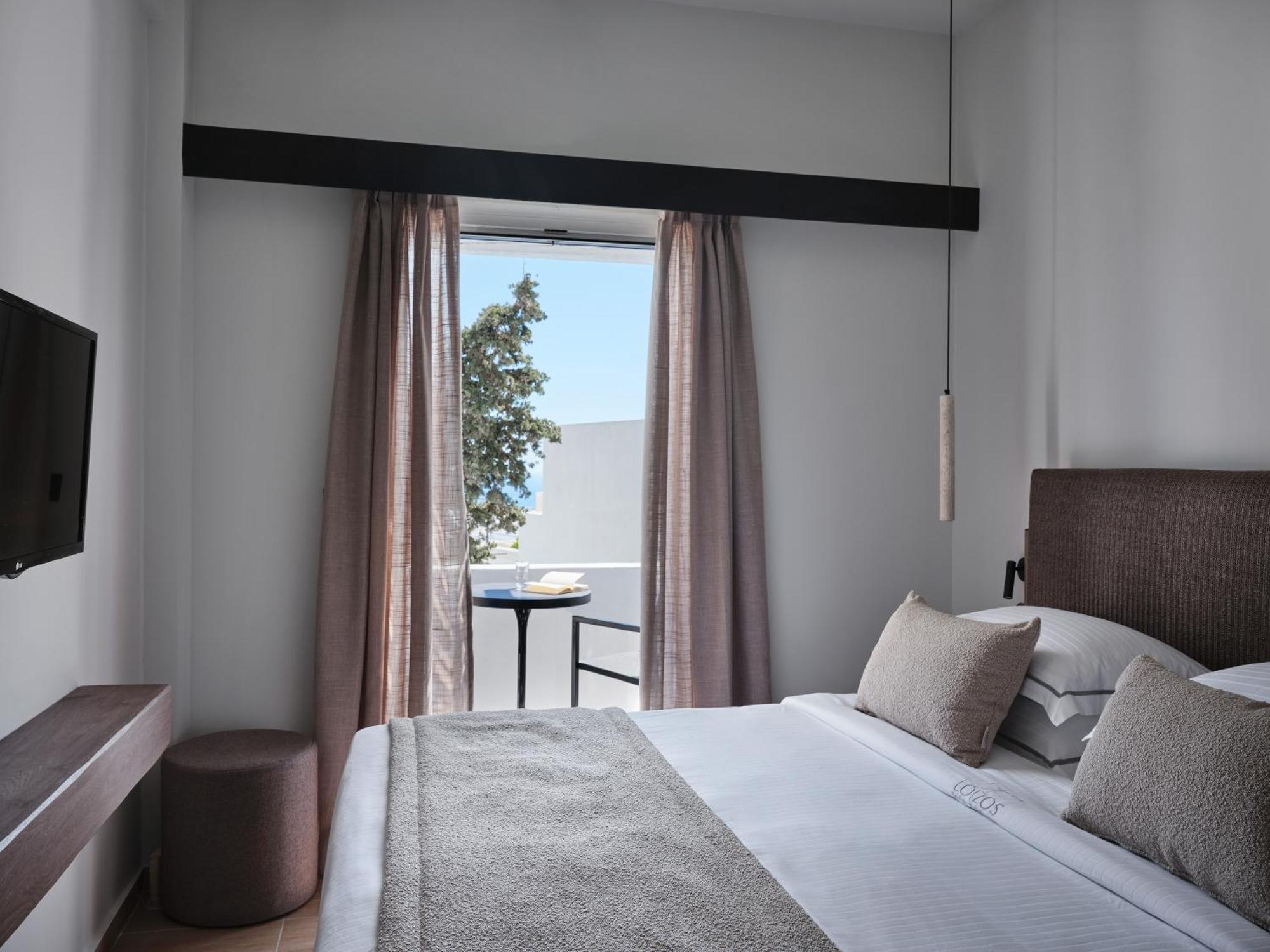 Loizos Stylish Residences Fira  Dış mekan fotoğraf